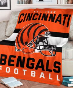 Mockup Blanket 1 BLK0107 Cincinnati Bengals NFL Football Team Helmet Blanket