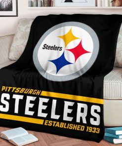 Mockup Blanket 1 BLK0227 Pittsburgh Steelers Established Logo Blanket