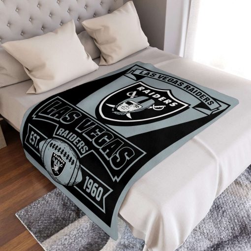 Mockup Blanket 3 BLK0317 Las Vegas Raiders Vintage The Duke Est Blanket