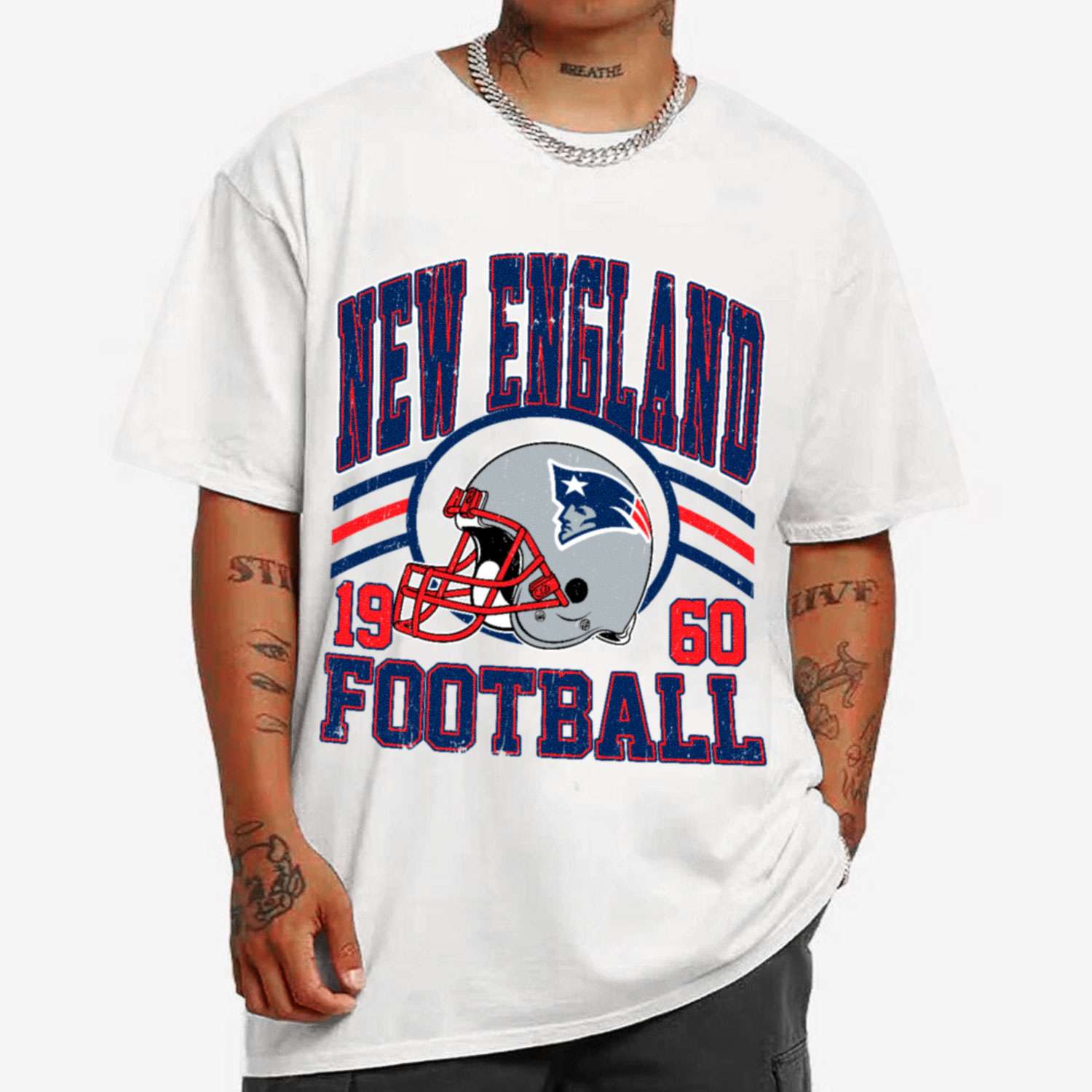 Vintage Sunday Helmet Football New England Patriots T-Shirt