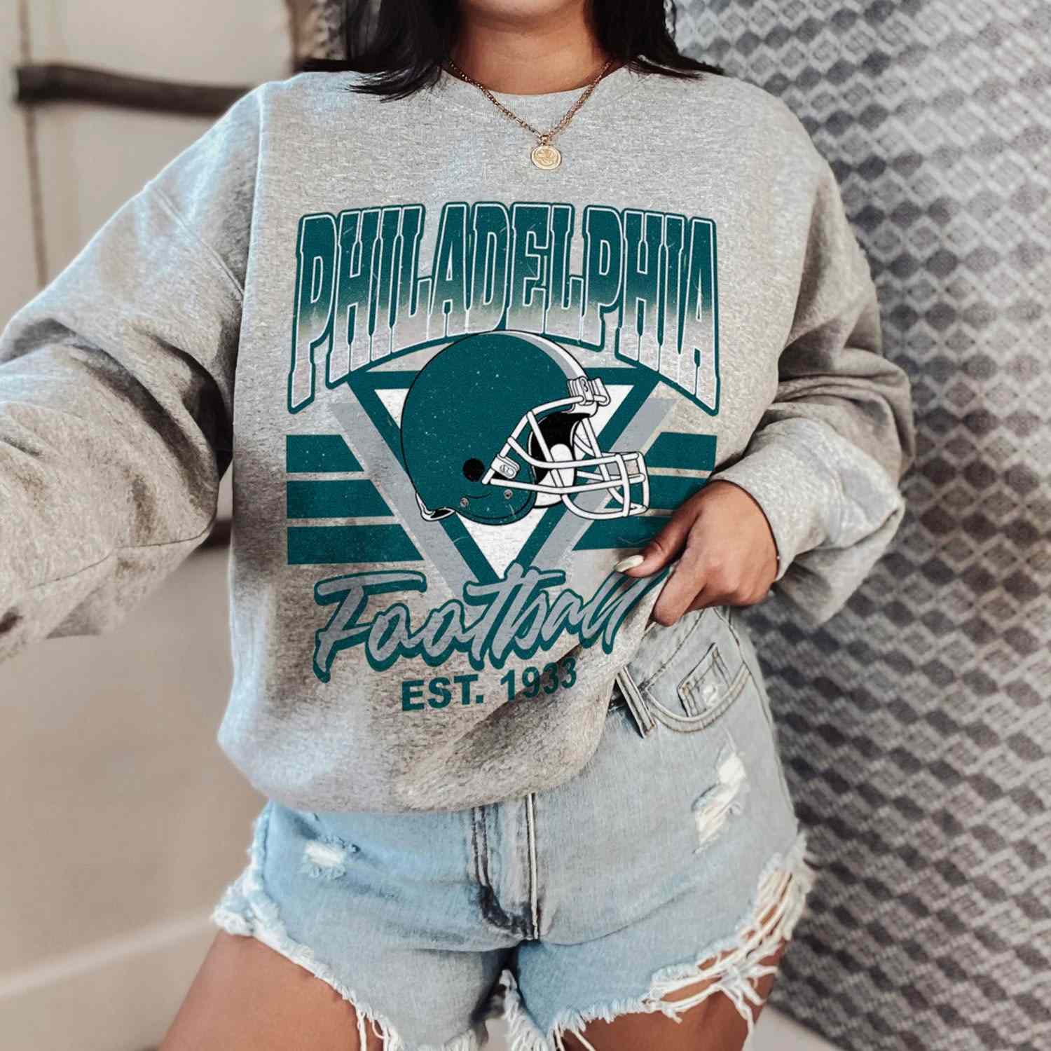 Philadelphia Eagles Football Vintage Crewneck Sweatshirt - Cruel Ball