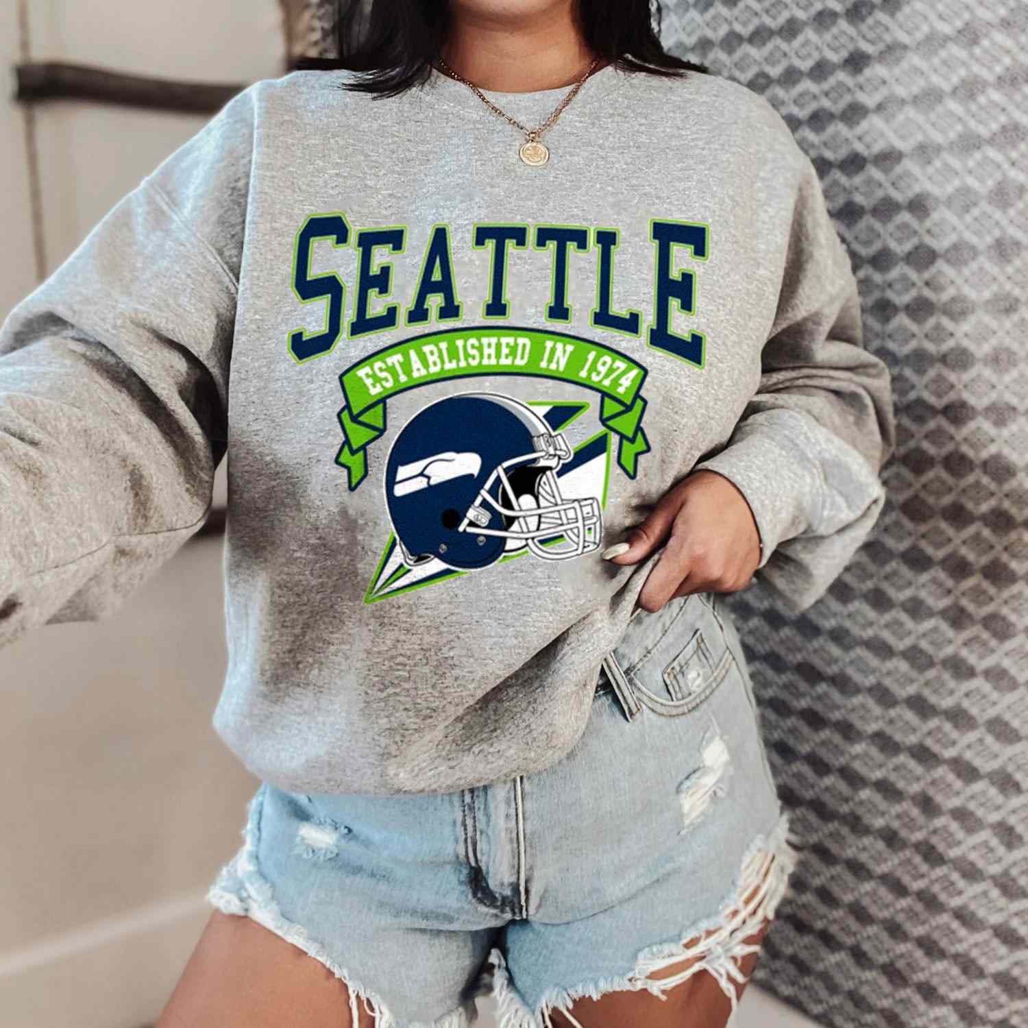 Vintage Football Team Seattle Seahawks Established In 1974 T-Shirt