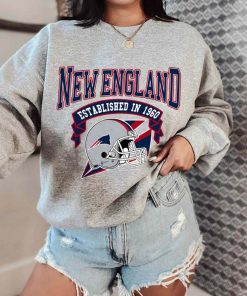 T Sweatshirt Women 0 TS0332 New England Established In 1960 Vintage Football Team New England Patriots T Shirt