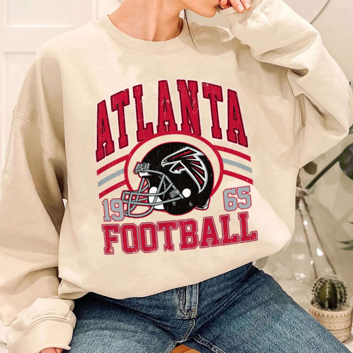 Vintage Sunday Helmet Football Atlanta Falcons T-Shirt