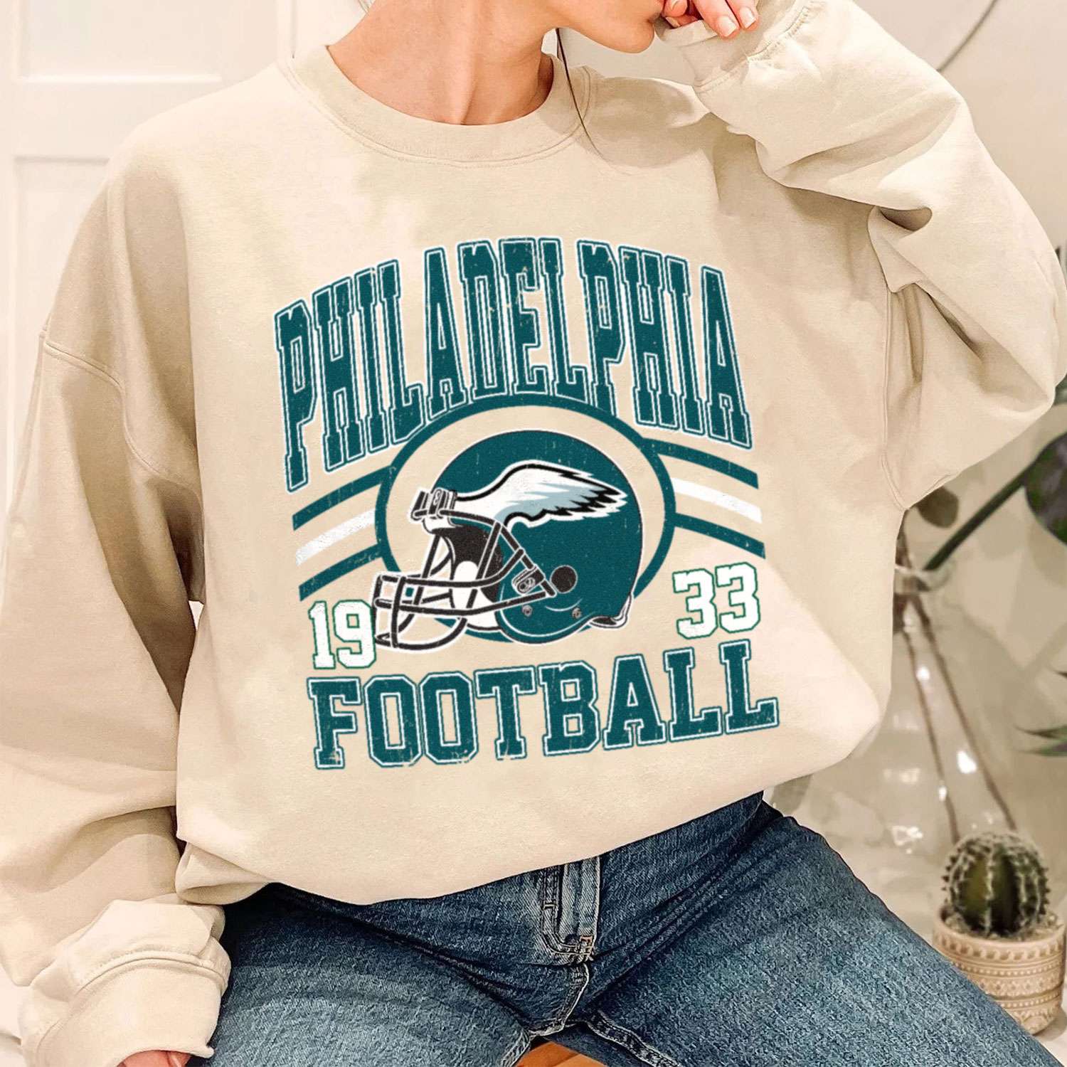 Vintage Sunday Helmet Football Philadelphia Eagles T-Shirt