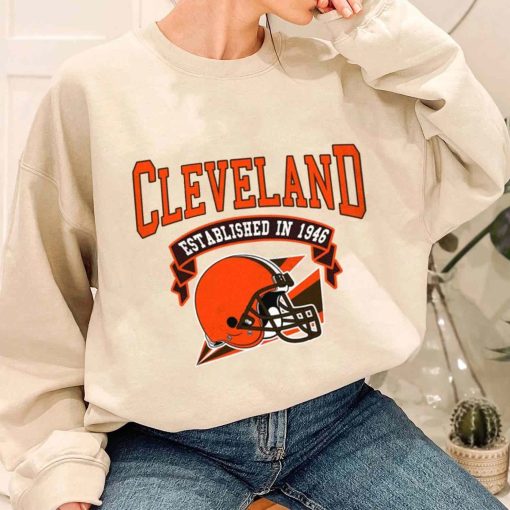 T Sweatshirt Women 1 TS0305 Cleveland Established In 1946 Vintage Football Team Cleveland Browns T Shirt