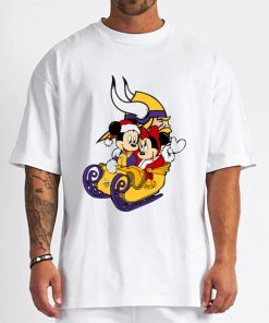 T Shirt Men DSBN332 Mickey Minnie Santa Ride Sleigh Christmas Minnesota Vikings T Shirt