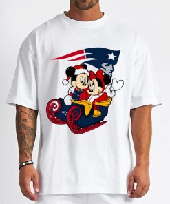 T Shirt Men DSBN351 Mickey Minnie Santa Ride Sleigh Christmas New England Patriots T Shirt