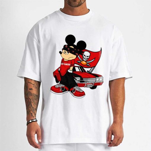 T Shirt Men DSBN466 Mickey Gangster And Car Tampa Bay Buccaneers T Shirt