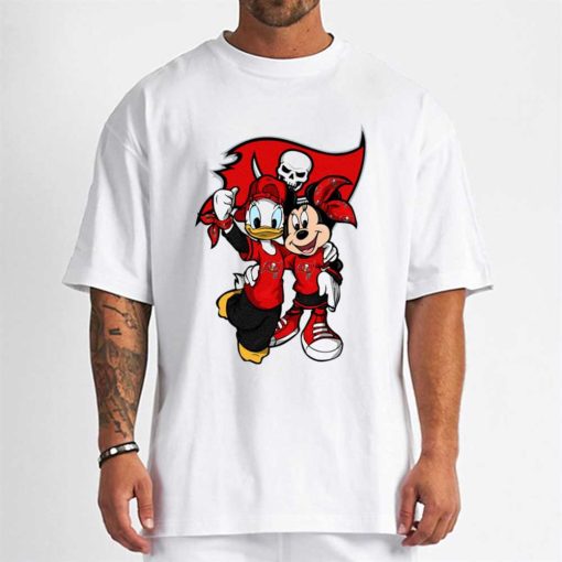 T Shirt Men DSBN472 Minnie And Daisy Duck Fans Tampa Bay Buccaneers T Shirt