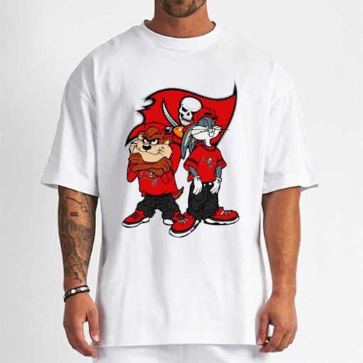 T Shirt Men DSBN474 Looney Tunes Bugs And Taz Tampa Bay Buccaneers T Shirt