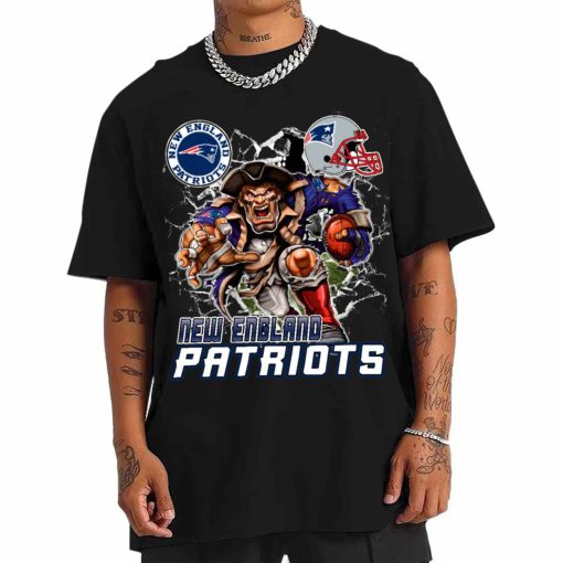T Shirt Men DSMC0222 Mascot Breaking Through Wall New England Patriots T Shirt