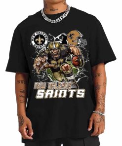 T Shirt Men DSMC0223 Mascot Breaking Through Wall New Orleans Saints T Shirt