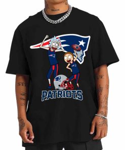 T Shirt Men DSRM22 Rick And Morty Fans Play Football New England Patriots