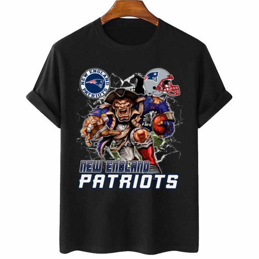 T Shirt Women 2 DSMC0222 Mascot Breaking Through Wall New England Patriots T Shirt