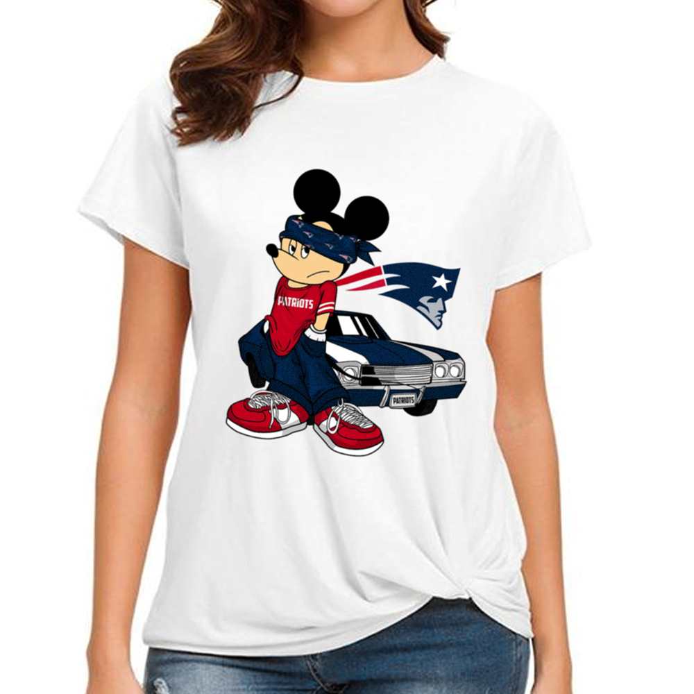 Mickey Gangster And Car New England Patriots T-Shirt
