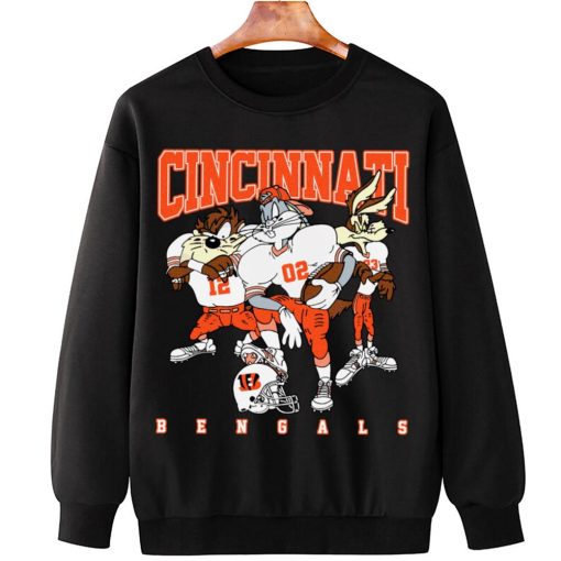 T Sweatshirt Hanging DSLT07 Cincinnati Bengals Bugs Bunny And Taz Player T Shirt