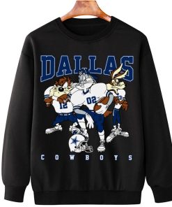 T Sweatshirt Hanging DSLT09 Dallas Cowboys Bugs Bunny And Taz Player T Shirt