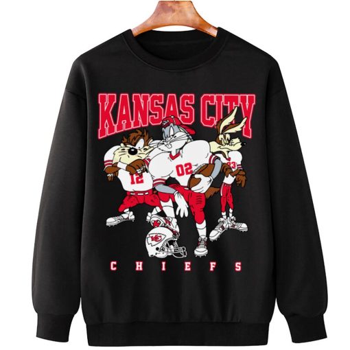 T Sweatshirt Hanging DSLT16 Kansas City Chiefs Bugs Bunny And Taz Player T Shirt