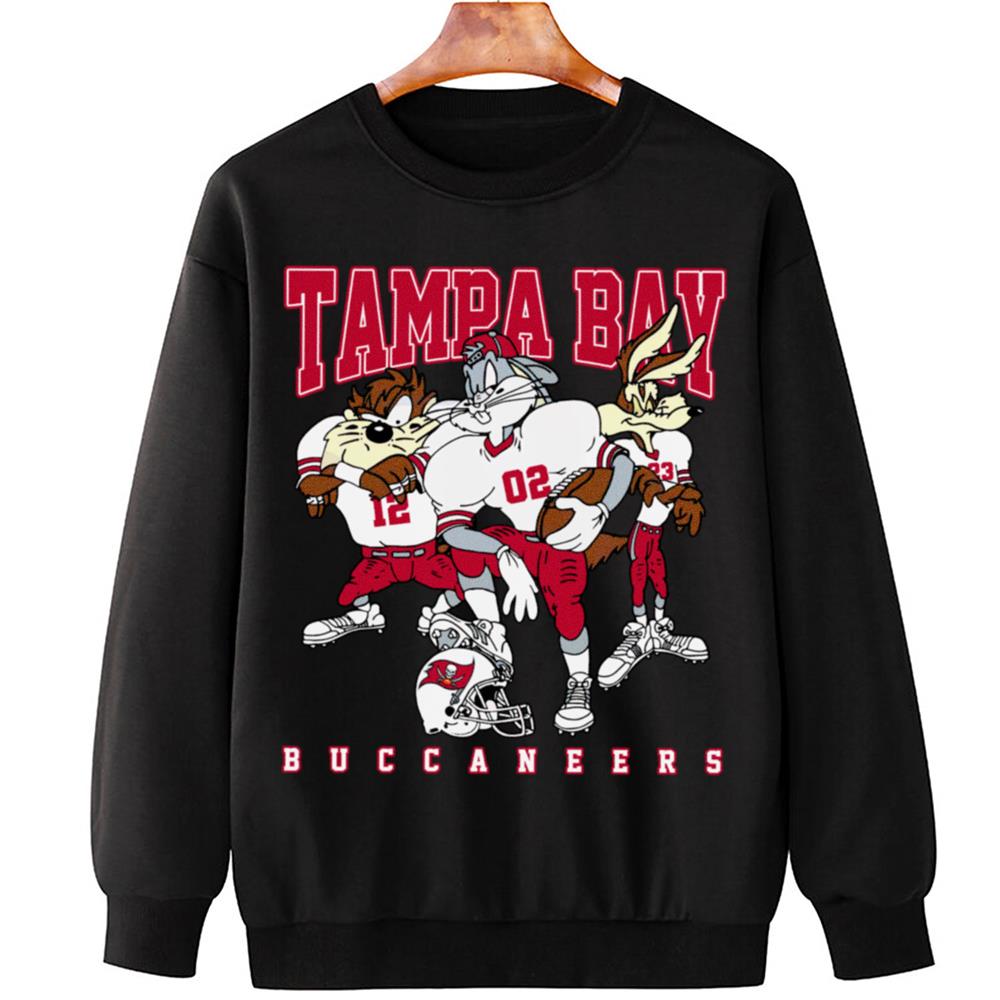 Tampa Bay Buccaneers Bugs Bunny And Taz Player T-Shirt