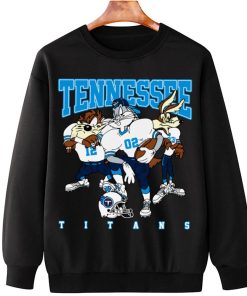 T Sweatshirt Hanging DSLT31 Tennessee Titans Bugs Bunny And Taz Player T Shirt