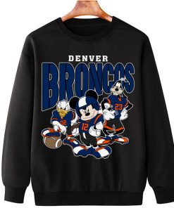 T Sweatshirt Hanging DSMK10 Denver Broncos Mickey Donald Duck And Goofy Football Team T Shirt