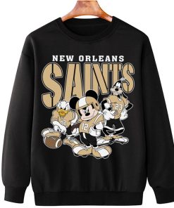 T Sweatshirt Hanging DSMK23 New Orleans Saints Mickey Donald Duck And Goofy Football Team T Shirt