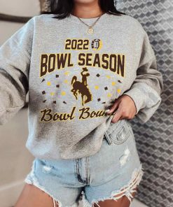 T Sweatshirt Women 0 DSBS36 Wyoming Cowboys College Football 2022 Bowl Season T Shirt