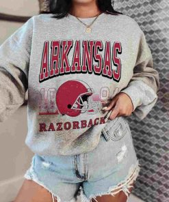 T Sweatshirt Women 0 TSNCAA38 Arkansas Razorbacks Retro Helmet University College NCAA Football T Shirt