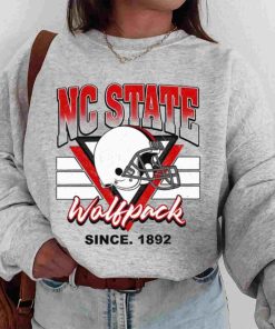 T Sweatshirt Women 00 TSNCAA27 Nc State Wolfpack Vintage Team University College NCAA Football T Shirt