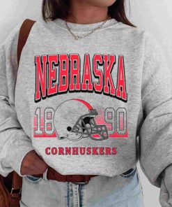 T Sweatshirt Women 00 TSNCAA43 Nebraska Retro Helmet University College NCAA Football T Shirt