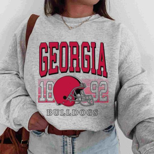 T Sweatshirt Women 00 TSNCAA46 Georgia Bulldogs Retro Helmet University College NCAA Football T Shirt