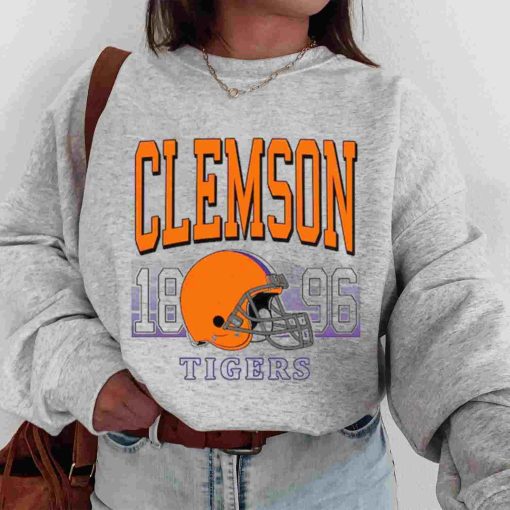 T Sweatshirt Women 00 TSNCAA49 Clemson Tigers Retro Helmet University College NCAA Football T Shirt