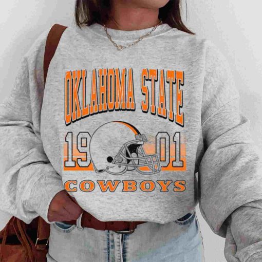 T Sweatshirt Women 00 TSNCAA52 Oklahoma State Cowboys Retro Helmet University College NCAA Football T Shirt