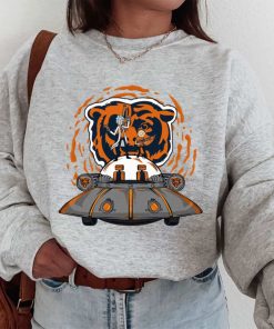 T Sweatshirt Women 1 DSBN095 Rick Morty In Spaceship Chicago Bears T Shirt