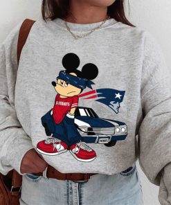 T Sweatshirt Women 1 DSBN344 Mickey Gangster And Car New England Patriots T Shirt
