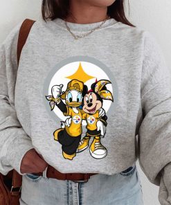 T Sweatshirt Women 1 DSBN423 Minnie And Daisy Duck Fans Pittsburgh Steelers T Shirt