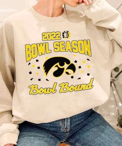 T Sweatshirt Women 1 DSBS18 Iowa Hawkeyes College Football 2022 Bowl Season T Shirt