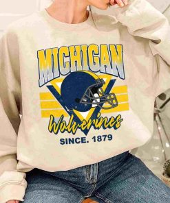 T Sweatshirt Women 1 TSNCAA01 Michigan Wolverines Vintage Team University College NCAA Football T Shirt