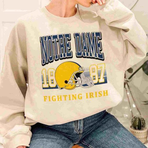 T Sweatshirt Women 1 TSNCAA40 Notre Dame Fighting Irish Retro Helmet University College NCAA Football T Shirt