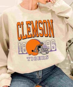 T Sweatshirt Women 1 TSNCAA49 Clemson Tigers Retro Helmet University College NCAA Football T Shirt