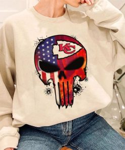 T Sweatshirt Women 3 DSBN253 Punisher Skull Kansas City Chiefs T Shirt