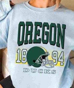 T Sweatshirt Women 3 TSNCAA58 Oregon Ducks Retro Helmet University College NCAA Football T Shirt