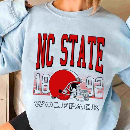 T Sweatshirt Women 3 TSNCAA63 Nc State Wolfpack Retro Helmet University College NCAA Football T Shirt