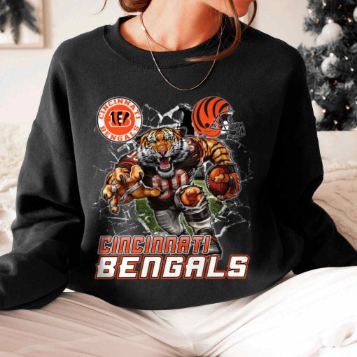 T Sweatshirt Women 6 DSMC0207 Mascot Breaking Through Wall Cincinnati Bengals T Shirt