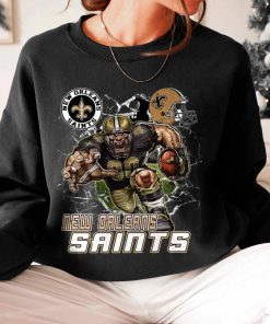 T Sweatshirt Women 6 DSMC0223 Mascot Breaking Through Wall New Orleans Saints T Shirt