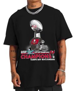 T Shirt Men SPB22 Tampa Bay Buccaneers Champions NFL Cup And Helmet Sweatshirt